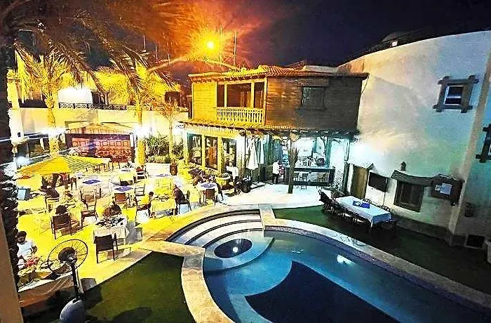 Naama 2*
