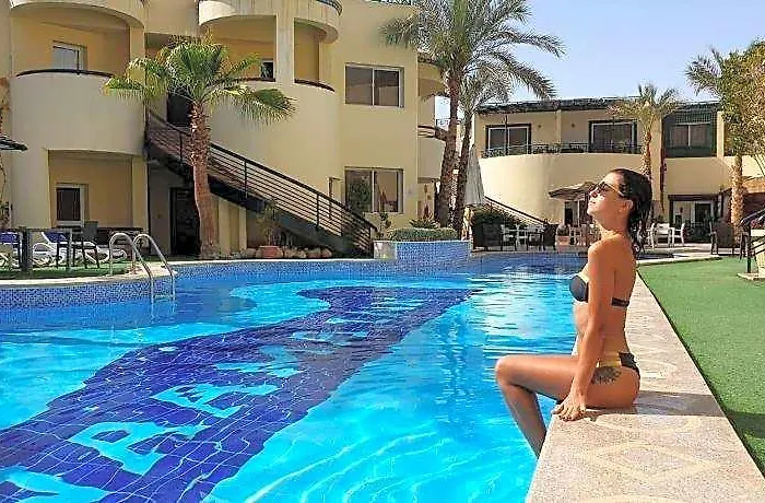 Naama Szálloda